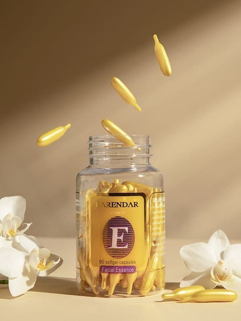 Эссенция для лица Karendar Витамин Е Алоэ Вера Интенсивное увлажнение 90 капсул (yellow color)