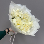 Букет из 5 белых французских роз