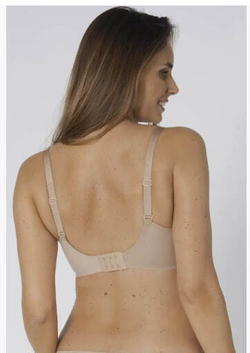 Бюстгальтер Triumph Body Make up Soft Touch WP