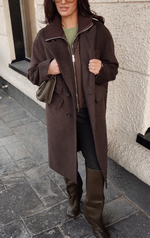 Пальто двубортное из шерсти с манишкой