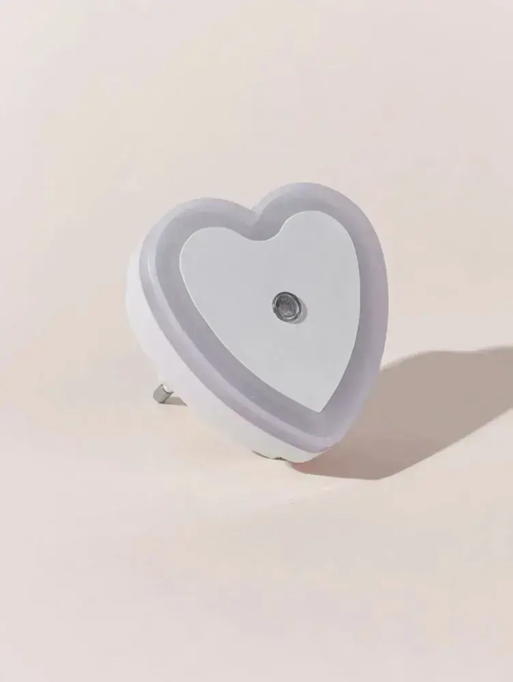 Светодиодный ночник с датчиком света LED, белый с включением от розетки