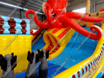 Коммерческий надувной батут "Корабль с осьминогом" 16*9*7 м
