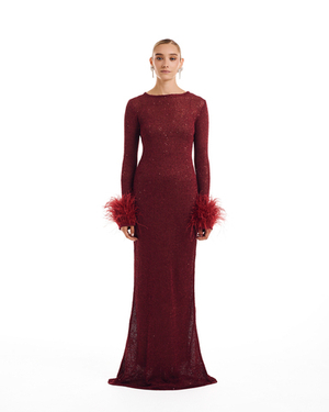 Платье PERSIMMON (персимон) бордо с перьями на рукавах