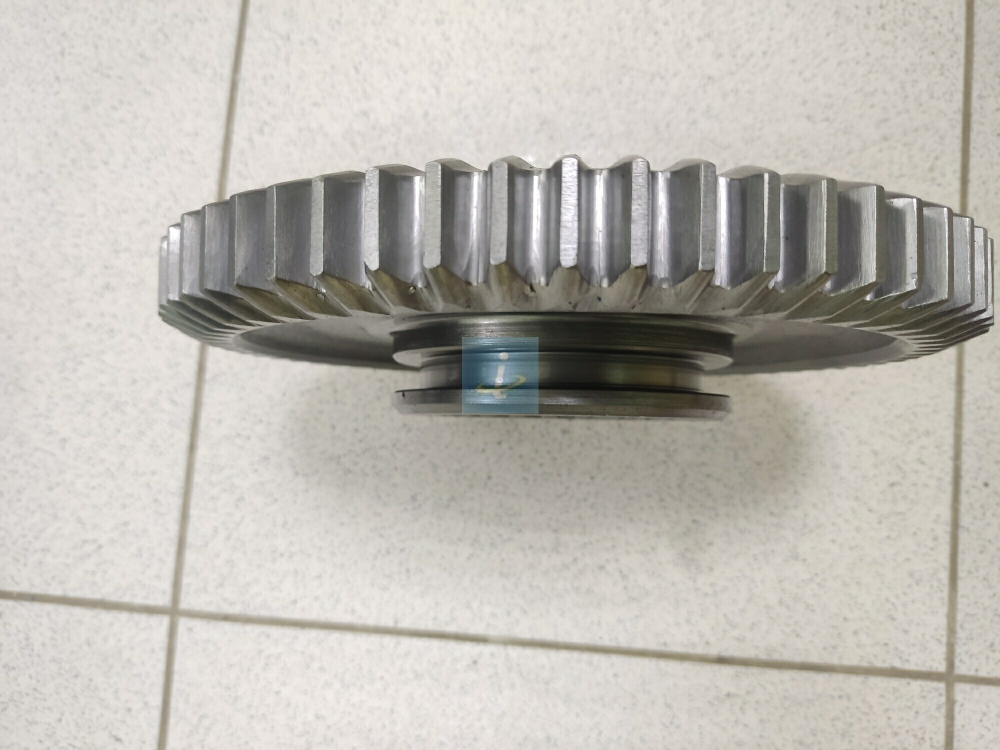 Шестерня первой передачи 62зуб. 236-1701112