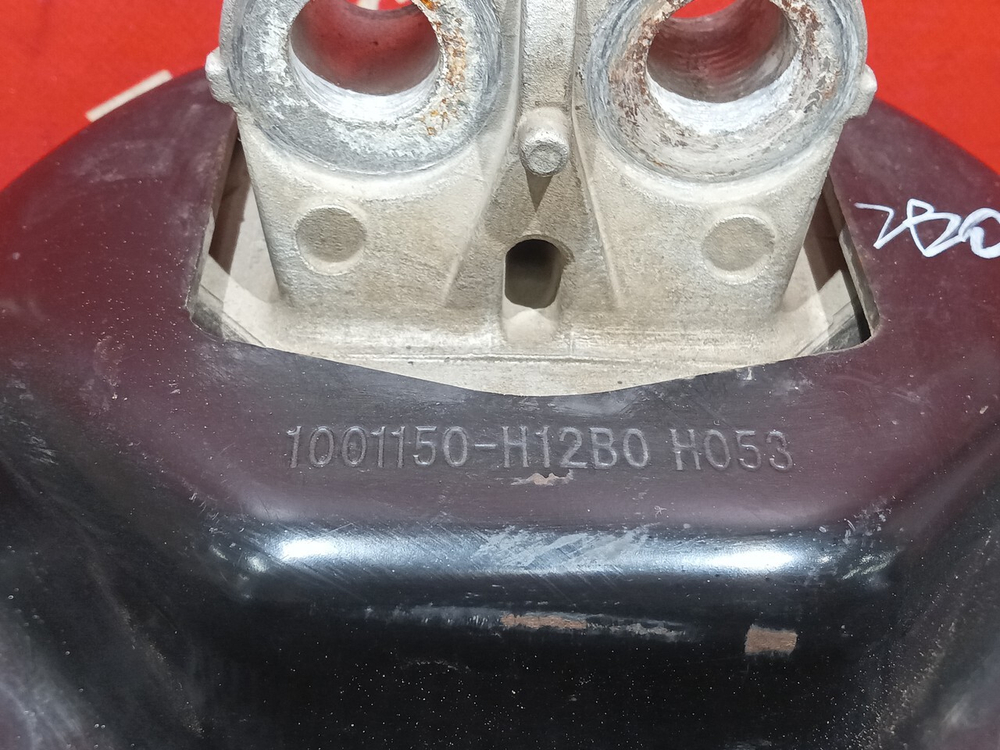 Подушка двигателя задняя левая 2023г