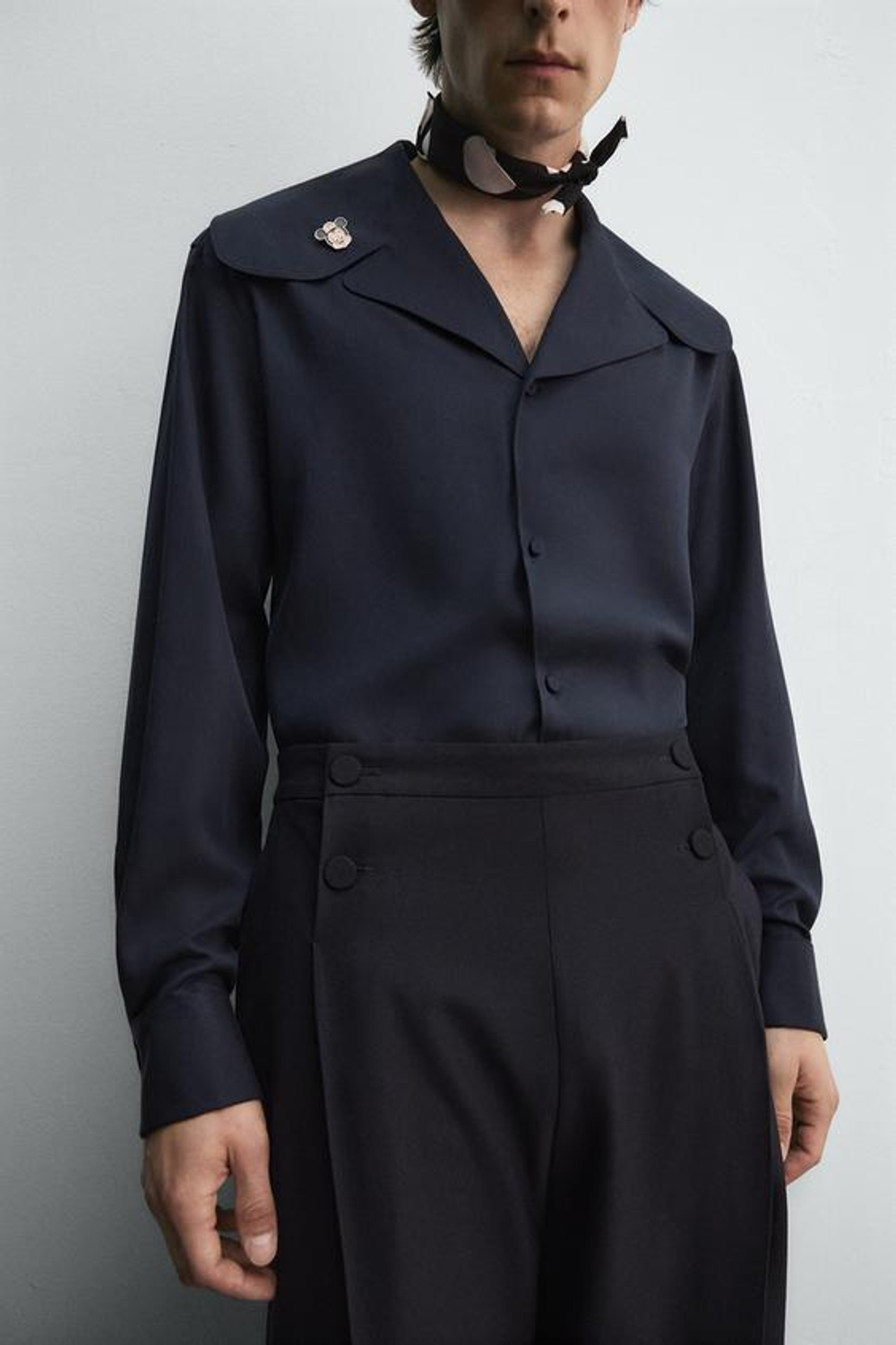 ZARA HARRY LAMBERT X DISNEY РУБАШКА ИЗ СТРУЯЩЕЙСЯ ТКАНИ С КРУГЛЫМ ВОРОТНИКОМ, СИНИЙ