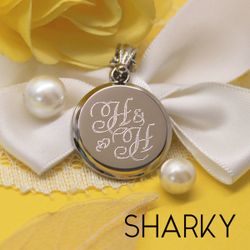 Кулон подвеска с инициалами с гравировкой на заказ