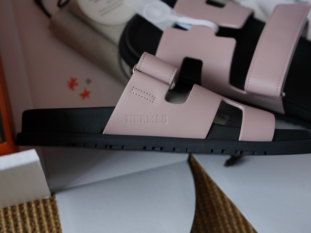 Сандалии из натуральной кожи