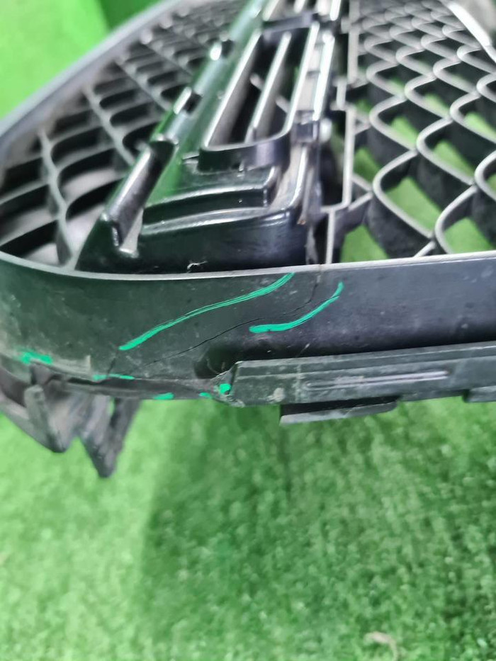 Решетка радиатора Mercedes GLS x167 (2019-2023)