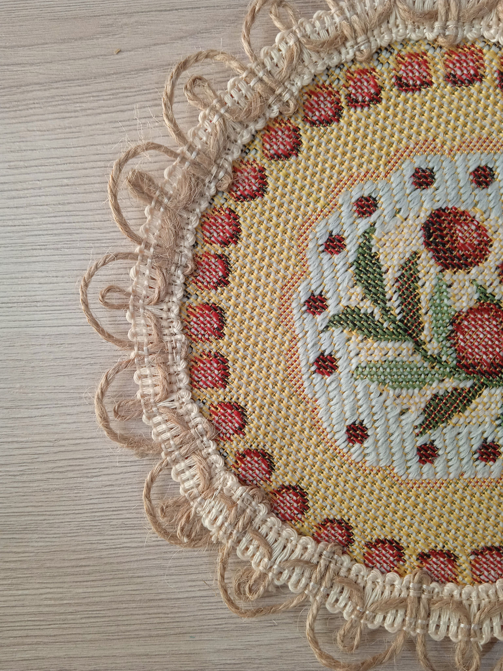 Набор гобеленовых салфеток Рябинка D15 см 10 шт