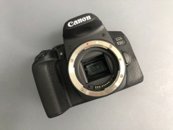 Canon EOS 850D