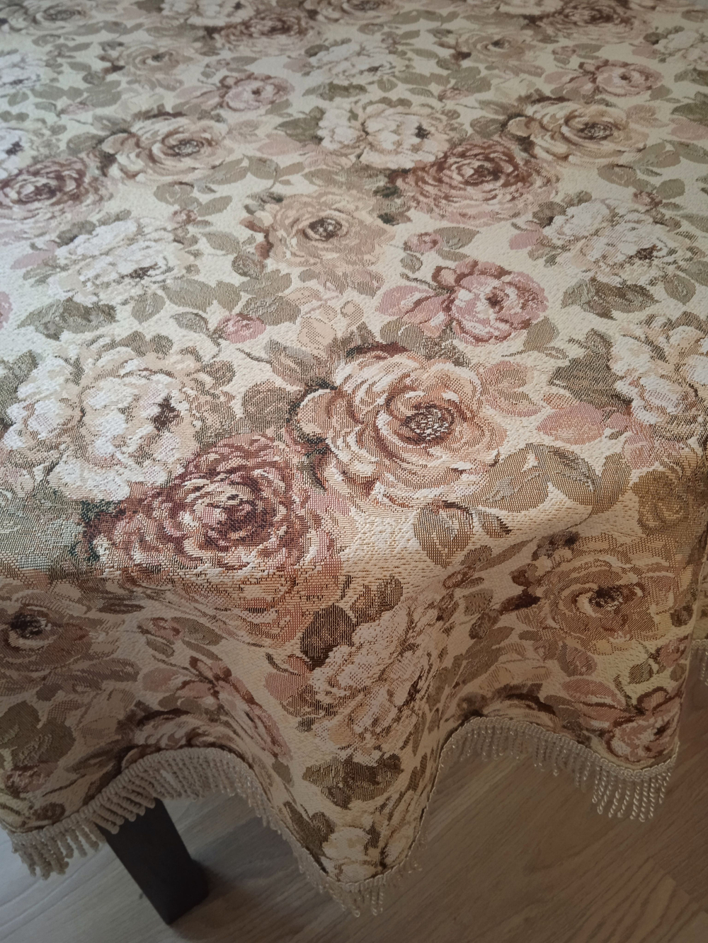 Гобеленовая скатерть Голландские цветы D 160 см