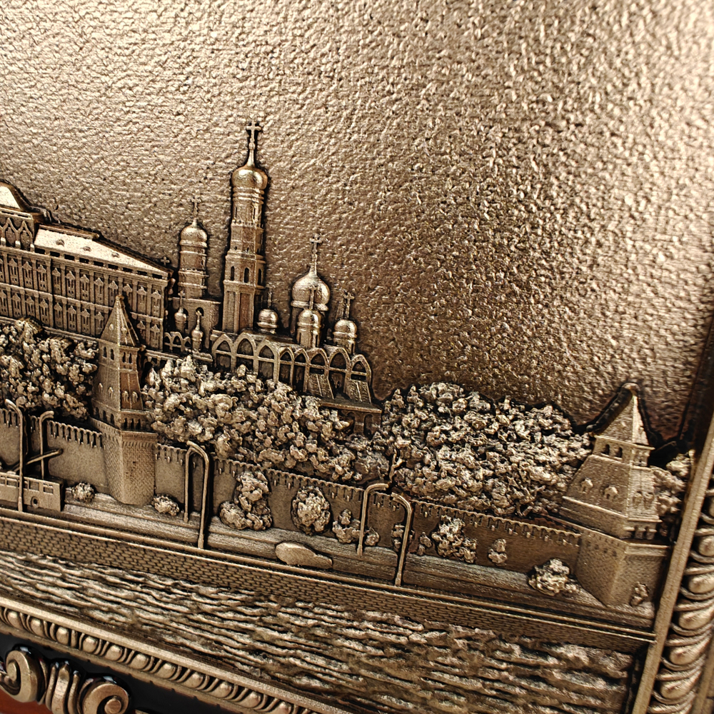 Плакетка с видом Москвы "Кремлёвская набережная" в подарочной упаковке