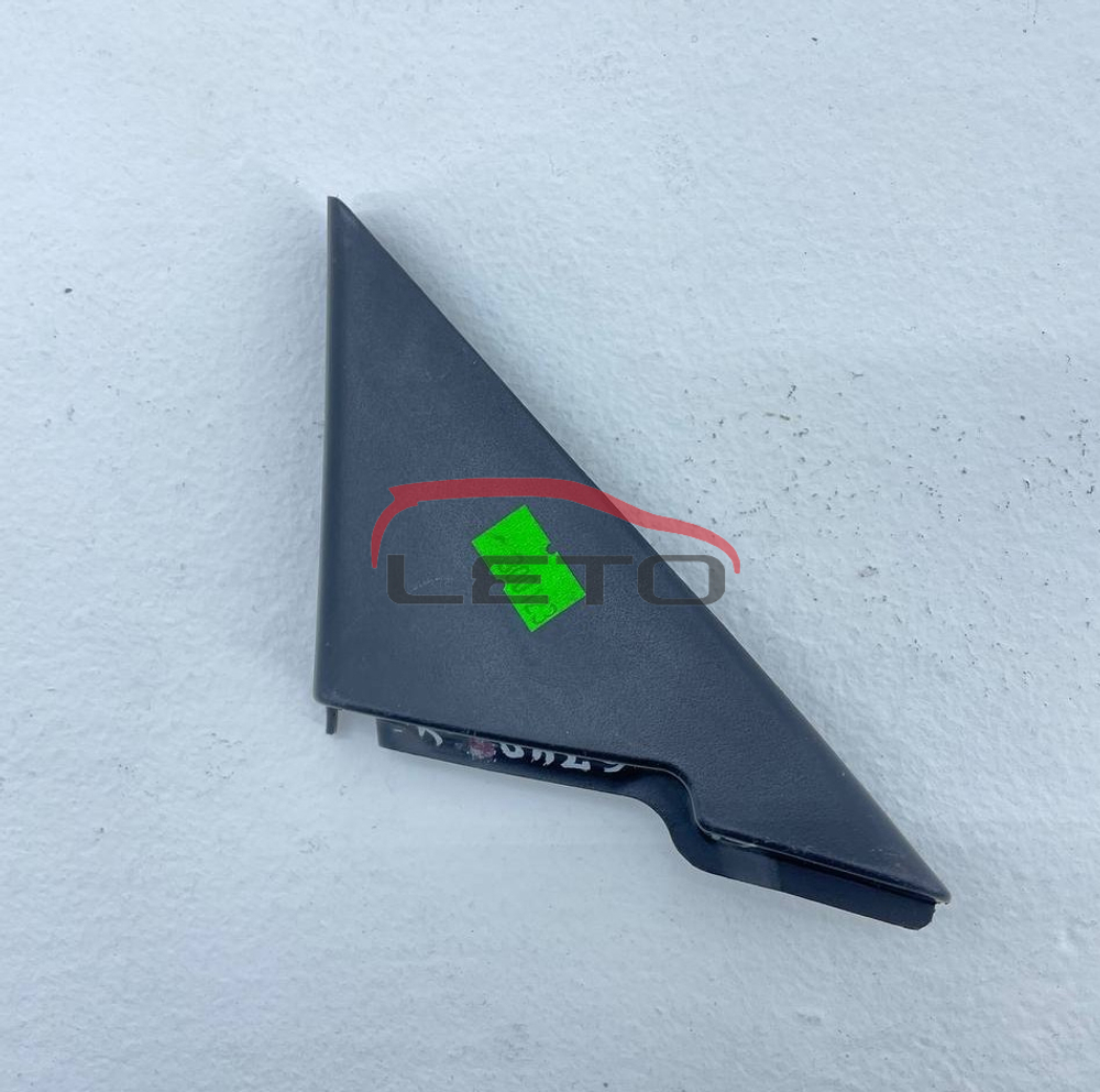 Накладка на зеркало 67492-YC010 67492YC010