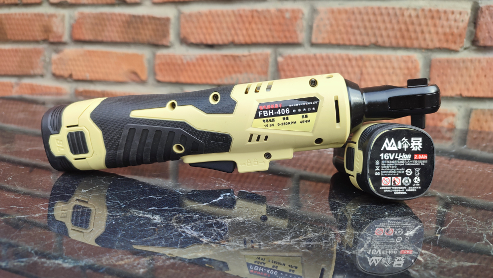 Аккумуляторный инструмент Трещетка Feng Bao FB-406
