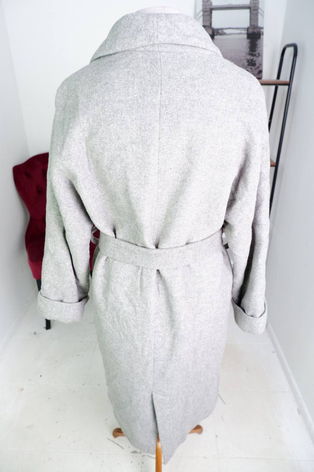 Пальто Zara с поясом, маркировка М, визуально на 46 размер