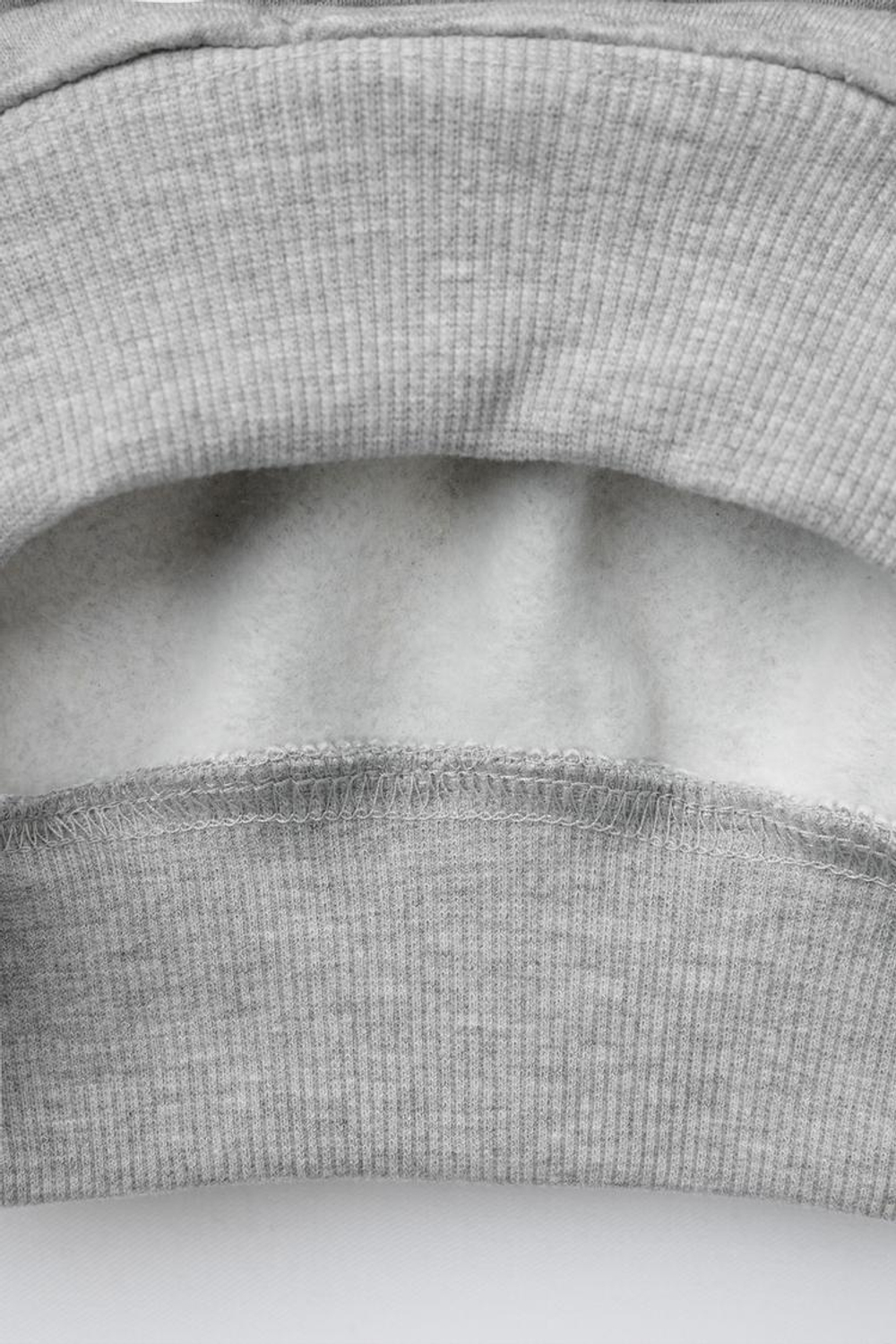 ZARA ТОЛСТОВКА С КАПЮШОНОМ И ЗВЕЗДНЫМ АНИМАЛИСТИЧНЫМ ПРИНТОМ, СЕРЫЙ МЕЛАНЖ