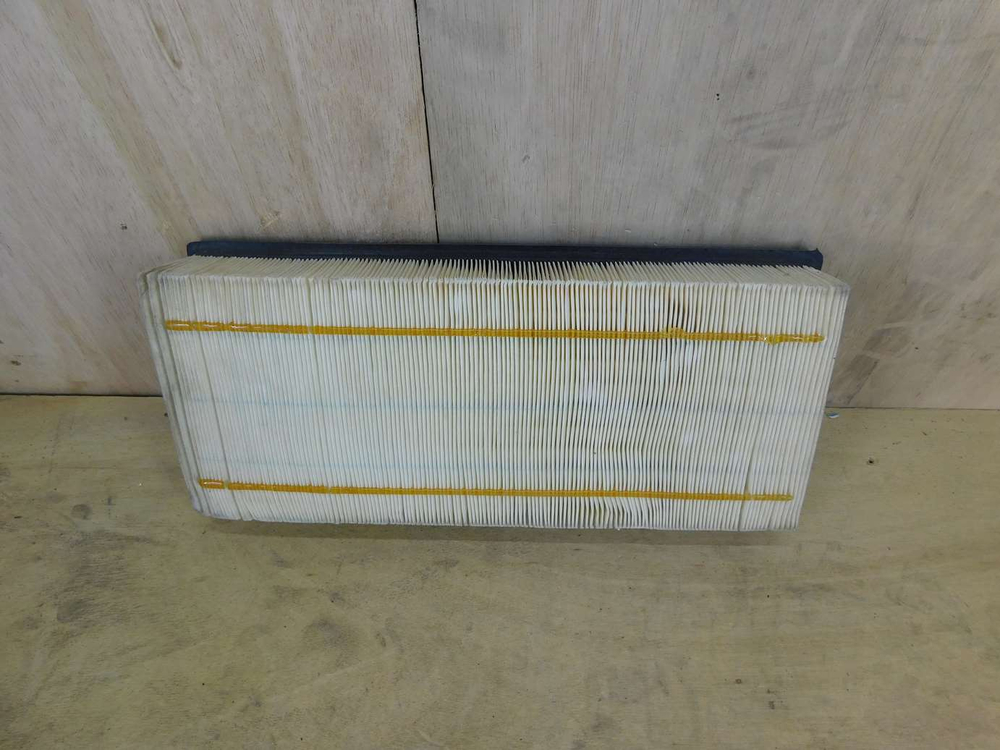 Фильтр воздушный Purolator на Porsche Cayenne A35546