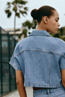 ZARA КОРОТКАЯ ДЖИНСОВАЯ РУБАШКА Z1975, ВЫЦВЕТШИЙ СИНИЙ