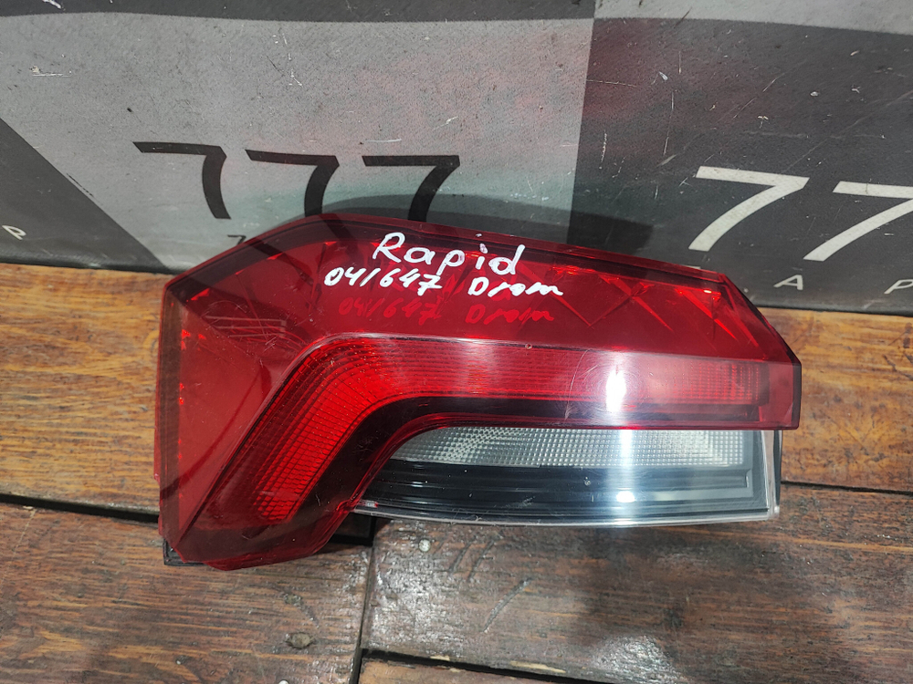 Фонарь задний левый Skoda Rapid 2 20-нв Б/У Оригинал 60U945207A