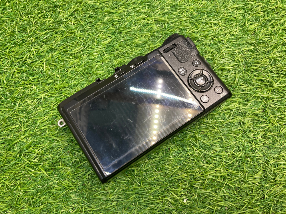 FujiFilm X70
