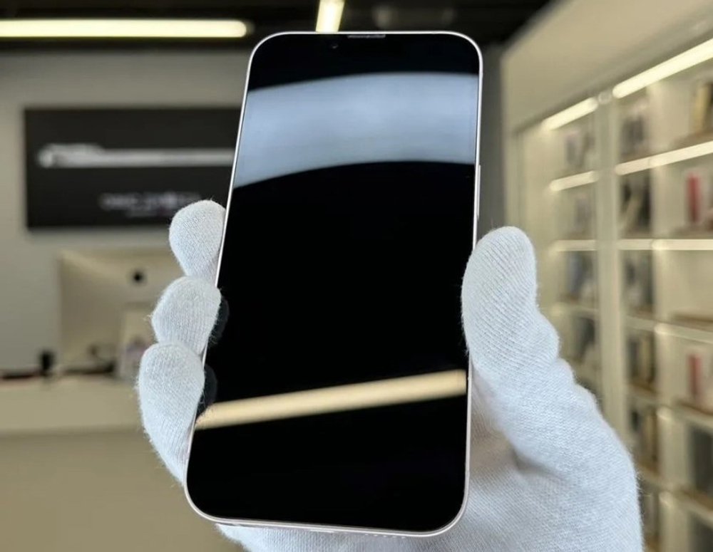 iPhone 13, 128 ГБ б/у