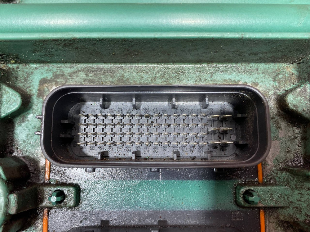 Блок управления двигателем