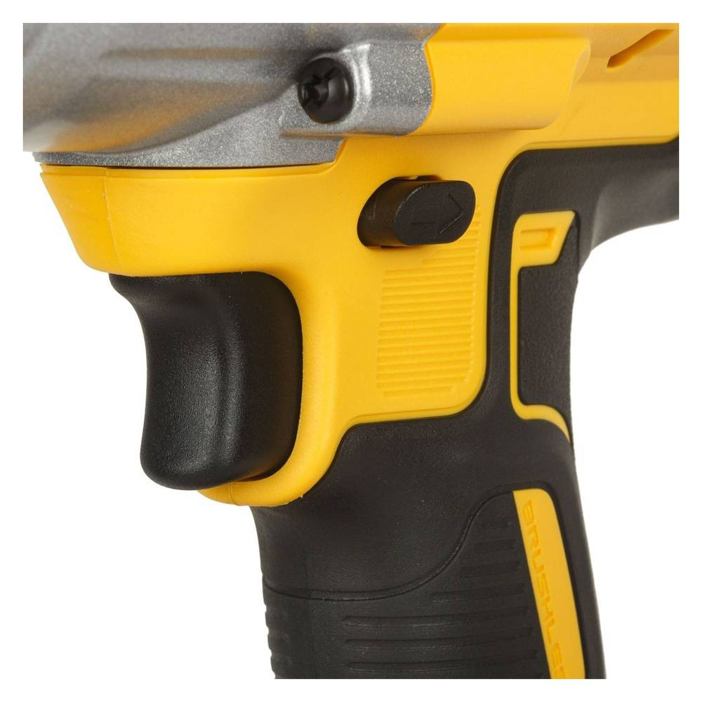 Аккумуляторный гайковерт DeWalt DCF899NT ударный (без акк, без з/у)