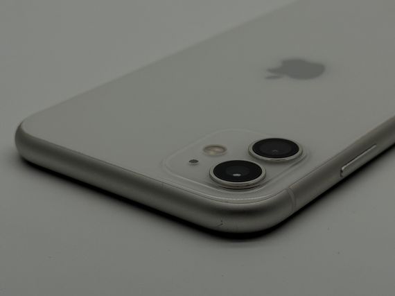 iPhone 11 64Gb White