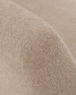 2-местный диван Amsen светло-коричневый с подлокотниками из шпона ореха