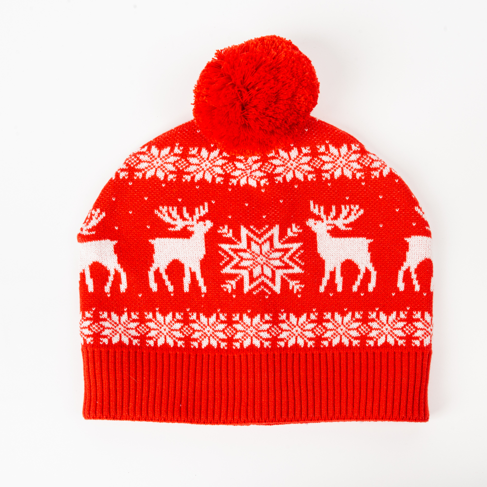 Шапка цветная с помпоном "Северные олени"