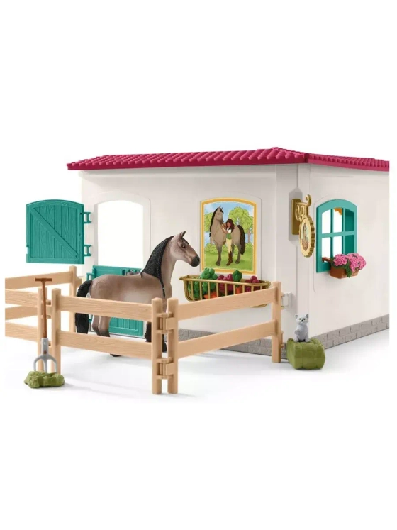 Подсобное помещение конно-спортивного клуба Шляйх 42591