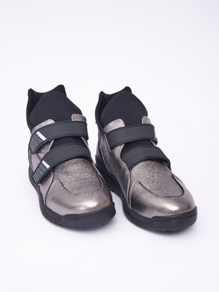 Высокие кроссовки на липучках