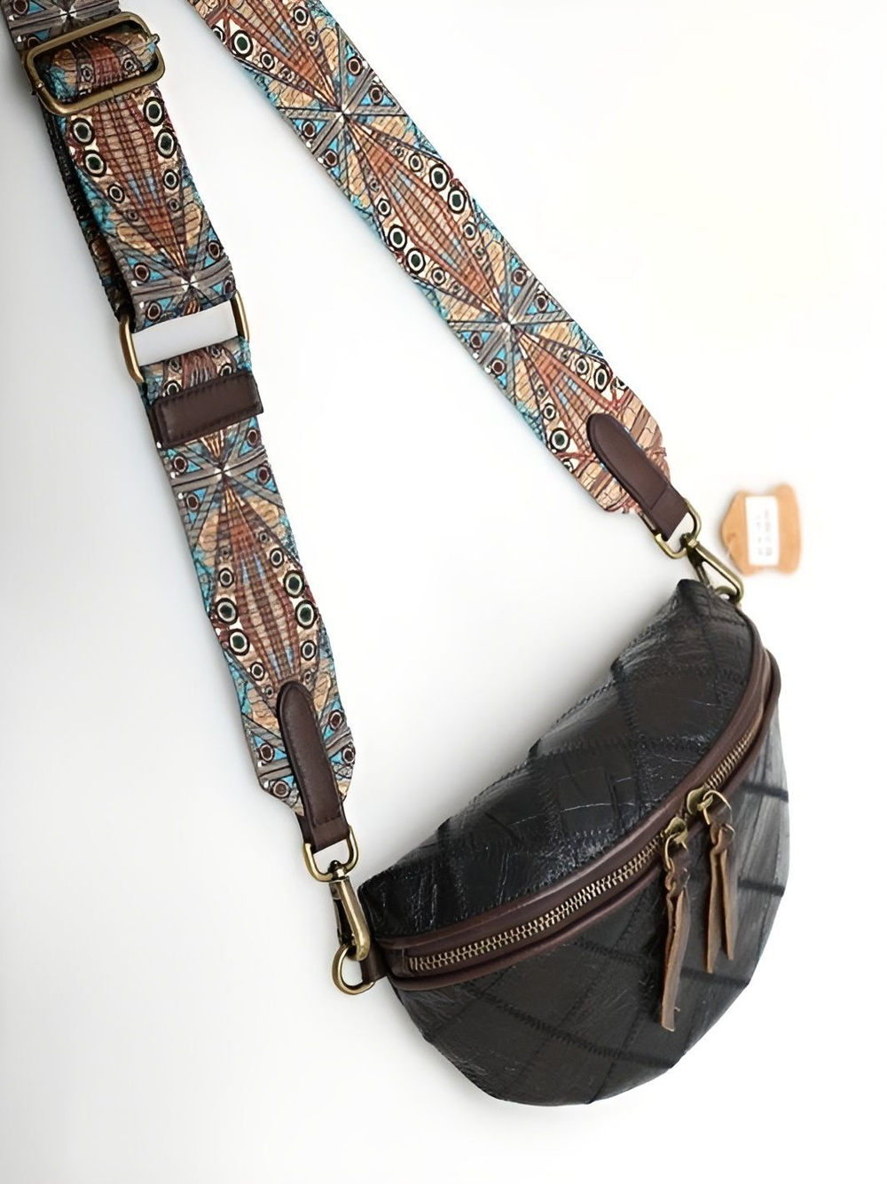 Сумка через плечо кожаная маленькая бананка КожаноFF