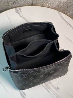 Несессер Louis Vuitton