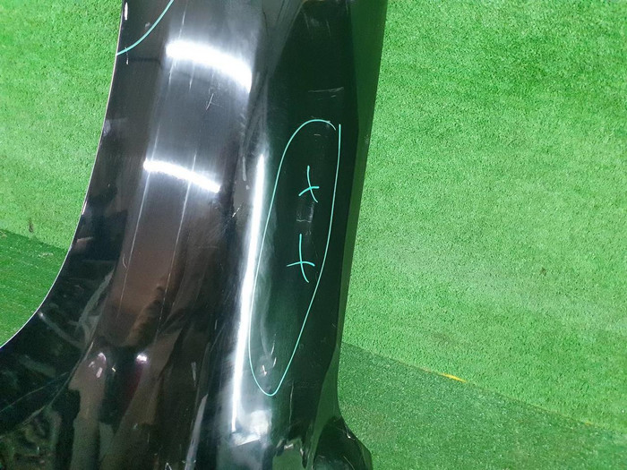 Крыло переднее левое Toyota Land Cruiser 200 (2012-2015)