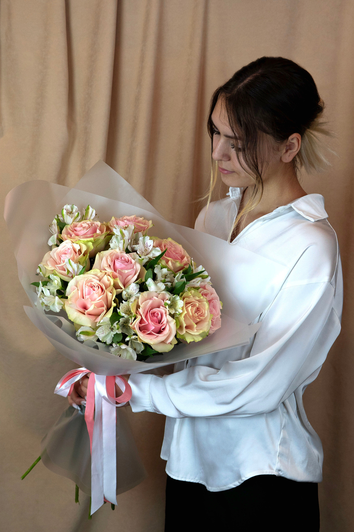 Нежность в розовом цвете: как выбрать идеальный букет для девушки (доставка по Москве и Одинцово)