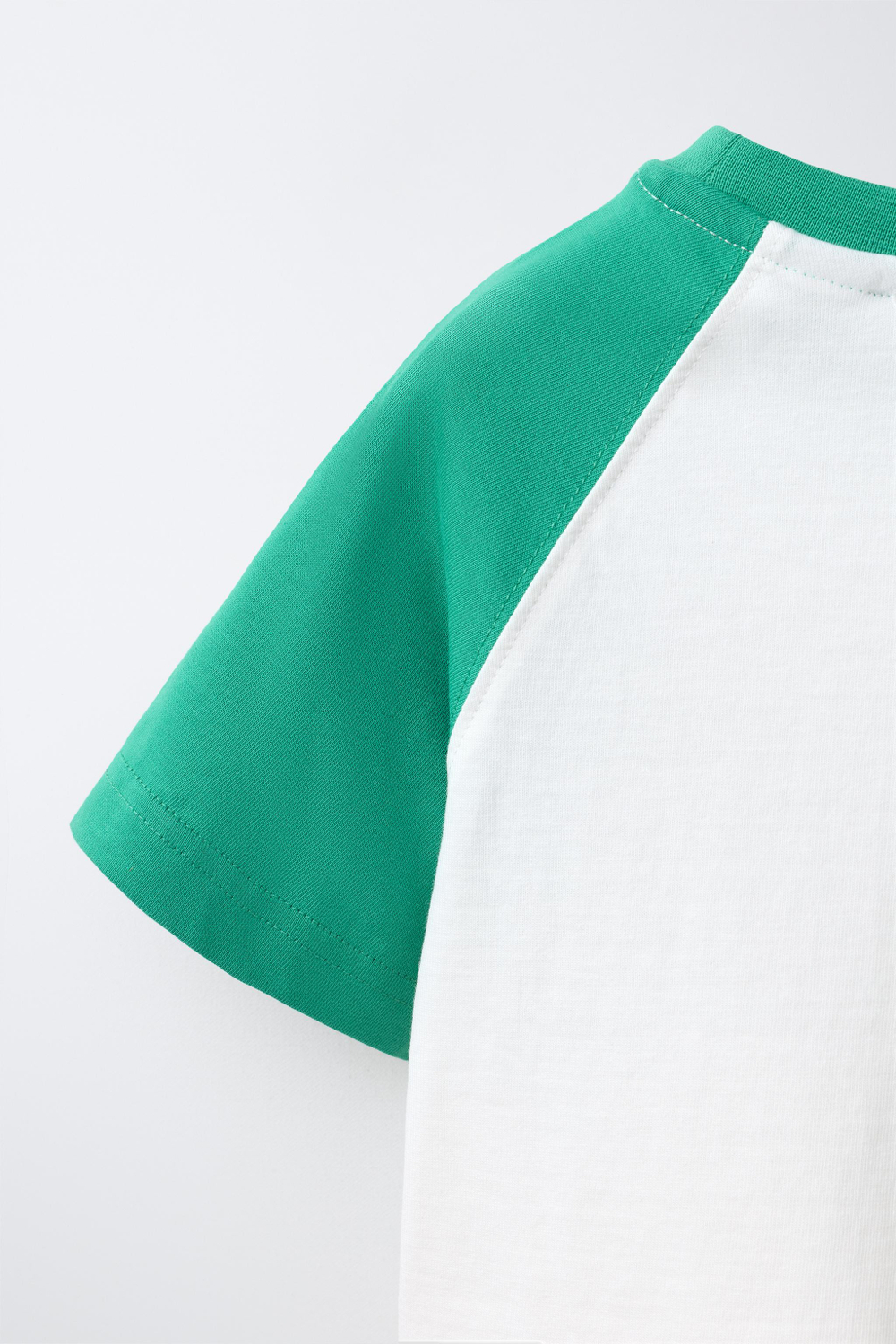 ZARA ФУТБОЛКА РЕГЛАН, ЗЕЛЕНЫЙ