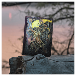 Кожаная обложка на паспорт «Шаманка» (фигура)