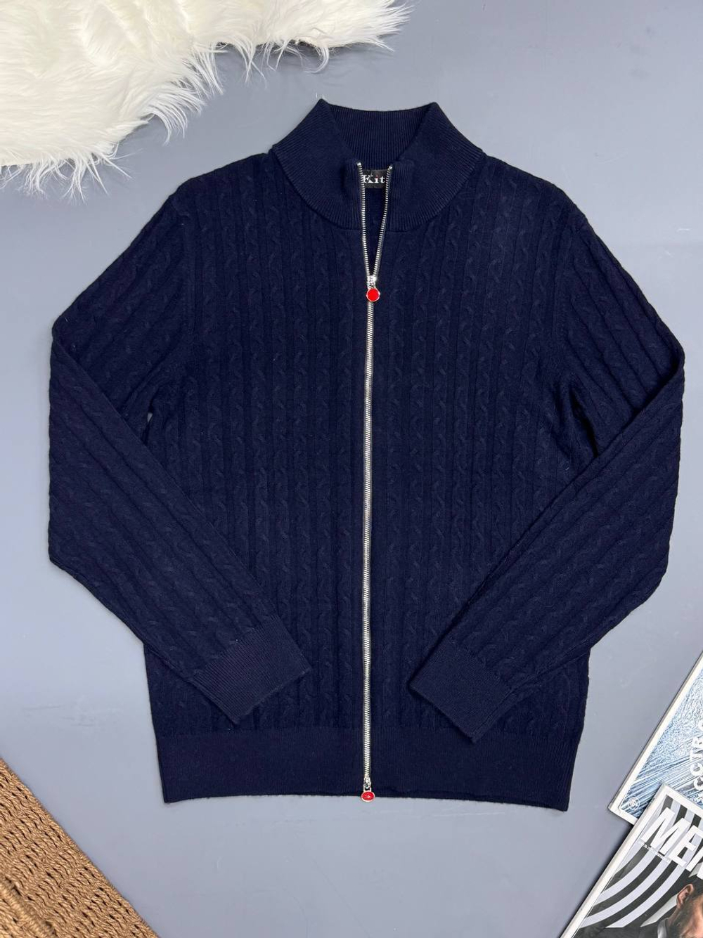 Кардиган Kiton