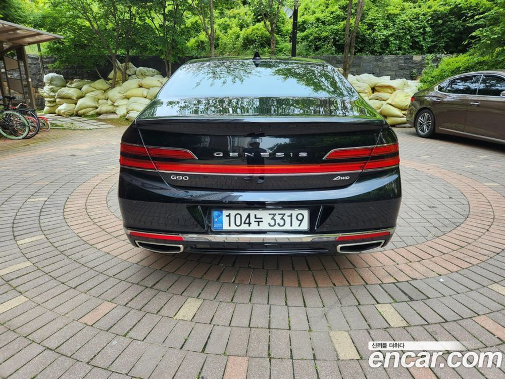 Genesis G90 3.8 AWD (05.2021)