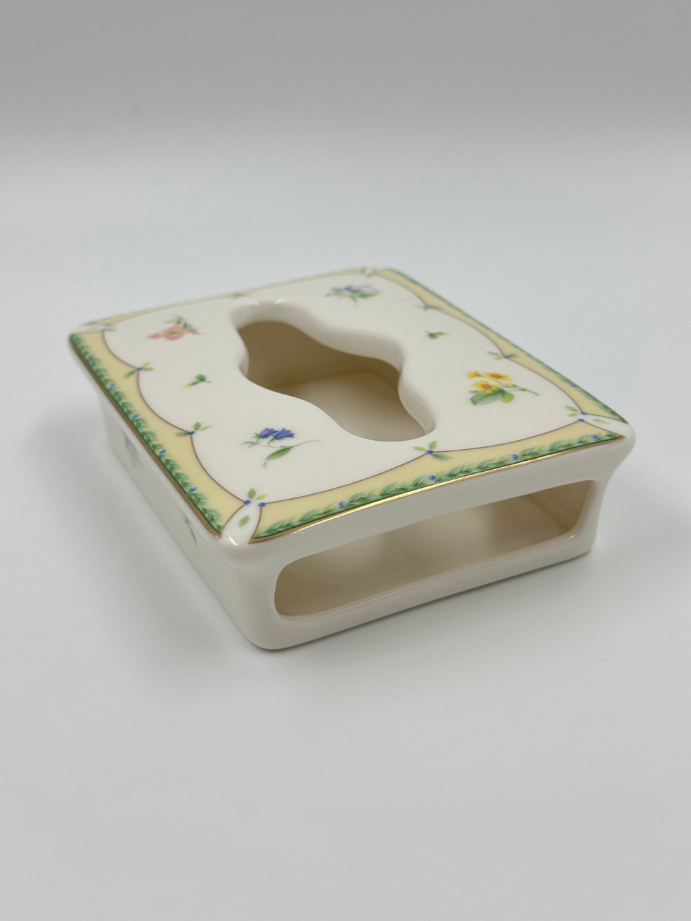 Салфетница Narumi