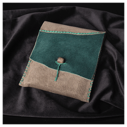 Кожаная обложка на паспорт «Рысь»