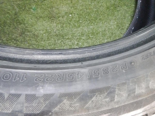 Шина Комплект шин Bridgestone Blizzak DM-V2 285/45 R22