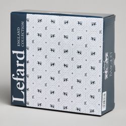 БЛЮДО НА НОЖКАХ LEFARD "BANQUET" 20,5*20,5*6,5 CM