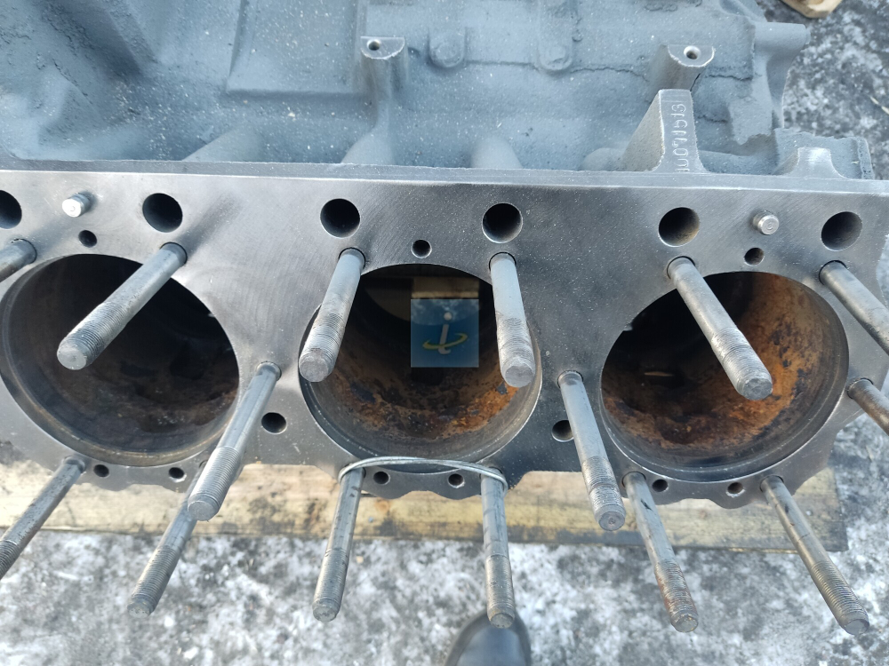 Блок цилиндров ЯМЗ 236 под паронитовую прокладку