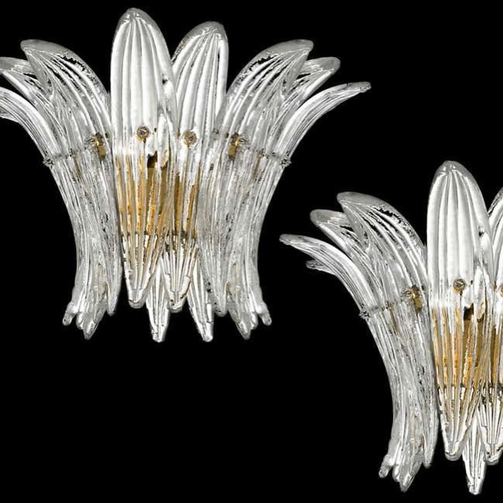 Стильное настенное бра с прозрачными рельефными стеклянными элементами ✨