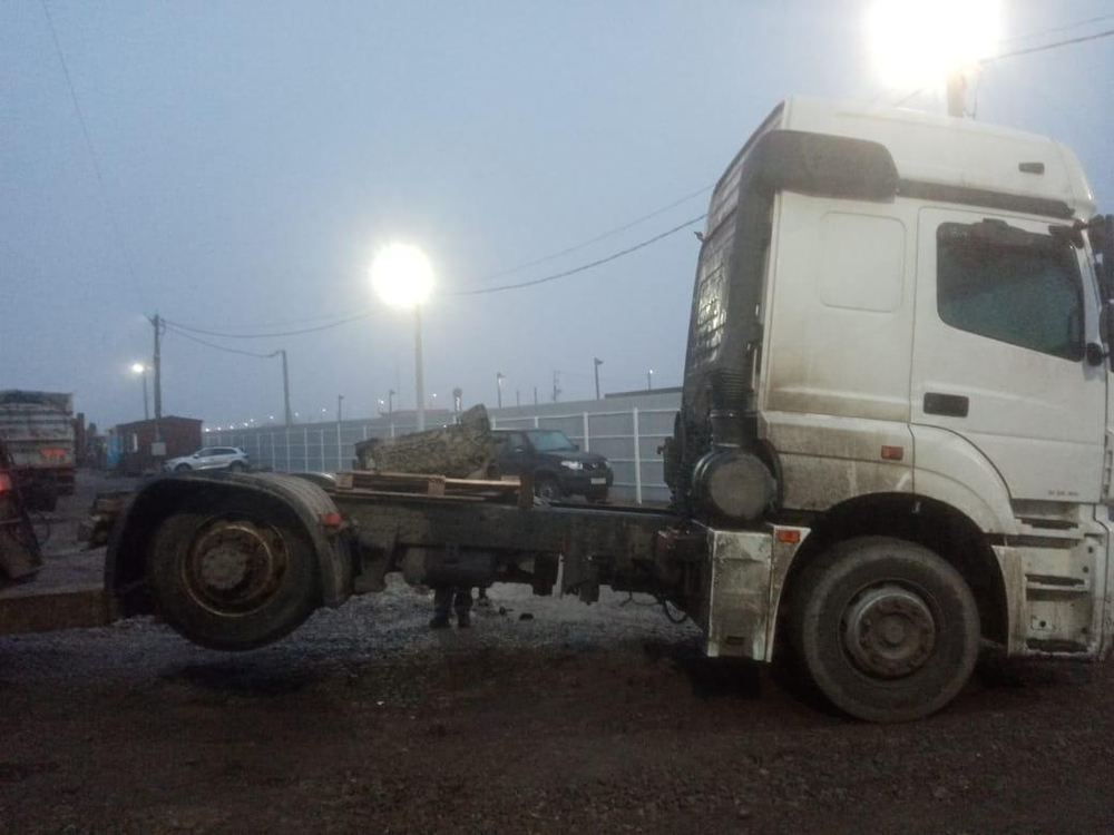 КамАЗ 5490 4x2 Седельный тягач 5490-S5 (Дизель/Газ, 12,0 л, 401 л.с., МТ)