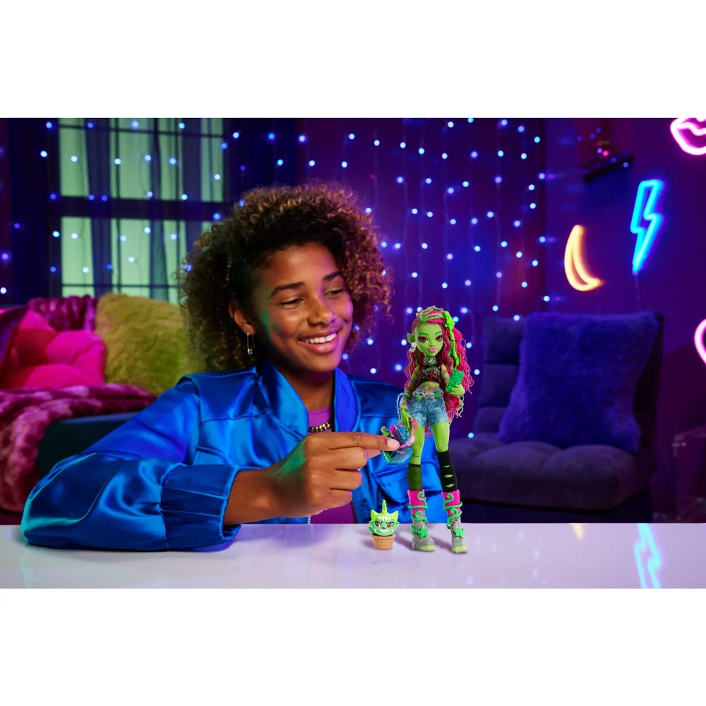 Кукла Monster High Venus McFlytrap с питомцем