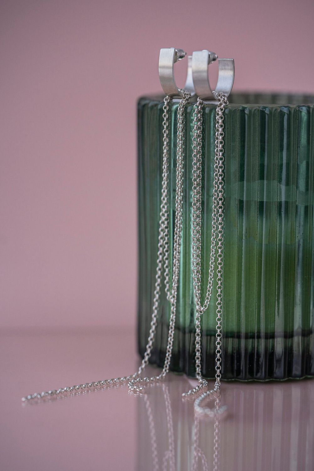 Моносерьга Полукруг с цепочками